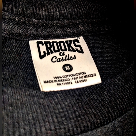 Crooks and Castles HandGun And Spades T-shirt 🖤🪙 🔫 ♠️ - Picture 3 of 5